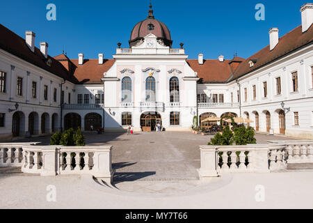 GODOLLO, HONGRIE - 22 avril 2018 : le Palais Royal de Godollo était le favori de l'été accueil de Habsbourg la princesse Elizabeth et son mari Franz Josep Banque D'Images