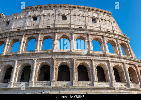 Vue panoramique du Colisée à Rome, Italie Banque D'Images