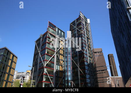 Londres - le 4 mai 2018. Neo Bankside development conçu par Rogers Stirk Harbour and Partners, à côté de la Tate Modern par la Tamise, Southwark Banque D'Images