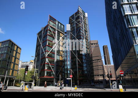 Londres - le 4 mai 2018. Neo Bankside development conçu par Rogers Stirk Harbour and Partners, à côté de la Tate Modern par la Tamise, Southwark Banque D'Images