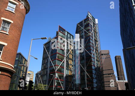 Londres - le 4 mai 2018. Neo Bankside development conçu par Rogers Stirk Harbour and Partners, à côté de la Tate Modern par la Tamise, Southwark Banque D'Images