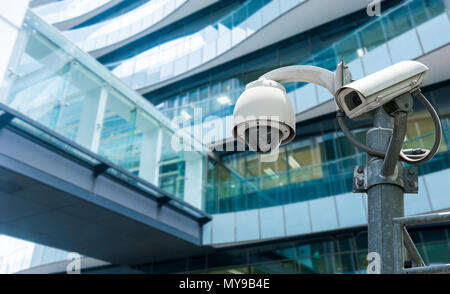 Ou de surveillance CCTV opérant dans office building Banque D'Images