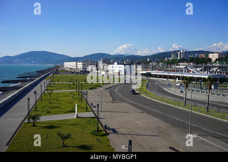 Paysage avec vue sur les zones de la station gare Adler. Sochi, Russie, le 1 er juin 2015. Banque D'Images