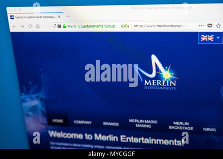 Londres, Royaume-Uni - 23 MAI 2018 : La page d'accueil du site web de Merlin Entertainments - Exploitation d'une entreprise 127 attractions, 19 hôtels et 7 villa de vacances Banque D'Images