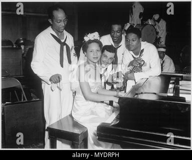 Dorothy Donegan, pianiste, et Camp Robert Smalls swing band chez NTS, Grands Lacs., 06-16-1943 - Banque D'Images