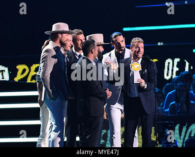 Nashville, Tennessee, États-Unis. 6 juin 2018. 06 juin 2018 - Nashville, Tennessee - AJ McLean, Howie D., Nick carter, Kevin Richardson et Brian Littrell, Backstreet Boys, AJ McLean, Howie D., Nick carter, Kevin Richardson et Brian Littrell, Tyler Hubbard, Brian Kelley, Florida Georgia Line. 2018 CMT Music Awards organisés à Bridgestone Arena. Crédit photo : Laura Farr/Admedia Banque D'Images