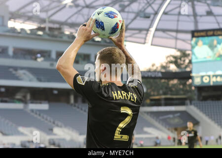 Los Angeles, CA, USA. 6 juin, 2018. Los Angeles FC defender Jordanie Harvey # 2 en jetant au cours de la Los Angeles Football Club vs FC Fresno au banc de stade de la Californie à Los Angeles, CA le 6 juin 2018. Jevone Moore : csm Crédit/Alamy Live News Banque D'Images