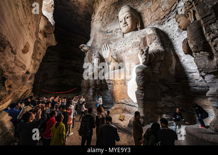 Daton, Daton, Chine. 6 juin, 2018. Datong, CHINE 6e juin 2018:Les Grottes de Yungang, les grottes autrefois Wuzhoushan, temple bouddhiste chinois sont anciennes grottes près de la ville de Datong dans la province du Shanxi. Ils sont d'excellents exemples de rock-cut et l'architecture de l'un des trois plus célèbres sites de sculpture bouddhiste antique de la Chine. Les autres sont Mogao et Longmen. Crédit : SIPA Asie/ZUMA/Alamy Fil Live News Banque D'Images