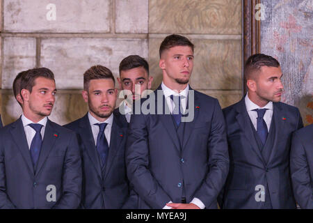 Lisbonne, Portugal. 6 juin, 2018. Défenseur du Portugal Cedric Soares (21), Portugal's defender Raphael Guerreiro (5), le milieu de terrain du Portugal Bruno Fernandes (16), Portugal's defender Ruben Dias (13) et le Portugal's gardien Anthony Lopes (12) lors de la Coupe du Monde 2018 Portugal squad/24 © Alexandre de Sousa/Alamy Live News Banque D'Images