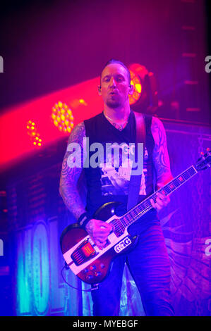 Glasgow, Royaume-Uni. 6ème Jun, 2018. Michael Poulsen du groupe de rock danois VOLBEAT effectue sur scène à l'O2 ABC Glasgow, Ecosse, le mercredi 6 juin 2018. 6/6/18 Photo © Andy Buchanan 2018 Credit : Andy Buchanan/Alamy Live News Banque D'Images