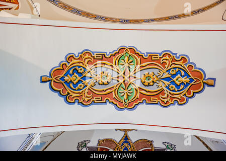 Vue de l'intérieur de la mosquée d'Orhan Ghazi,l'un des empereur Ottoman à Istanbul,Turquie.20 Mai 2018 Banque D'Images