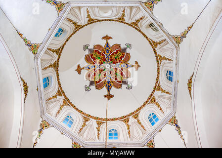 Vue de l'intérieur de la mosquée d'Orhan Ghazi,l'un des empereur Ottoman à Istanbul,Turquie.20 Mai 2018 Banque D'Images