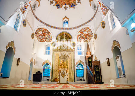 Vue de l'intérieur de la mosquée d'Orhan Ghazi,l'un des empereur Ottoman à Istanbul,Turquie.20 Mai 2018 Banque D'Images