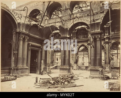 . Anglais : Les ruines de Paris et de ses environs 1870-1871 : 100 Photographies : Premier Volume. Par A. Liébert, texte par Alfred d'Aunay. Auteur : Alfred d'Aunay (Français) Date : 1870-71 Médium : Épreuve épreuves à partir de négatifs sur verre Dimensions : env. : Images 19 x 25 cm (7 1/2 x 9 13/16 in.), ou les supports de marche arrière : 32,8 x 41,3 cm (12 15/16 x 16 1/4 in.), ou l'inverse de la ligne de crédit Classification : Albums : Joyce F. Menschel Fonds Bibliothèque Photographie 2007 NUMÉRO D'ACCESSION : 2007.454.1.1-.33 . 1870-71. Alphonse Liébert J. (Français, 1827-1913) 321 Les ruines de Paris et de ses environs, 1870-1871 Banque D'Images