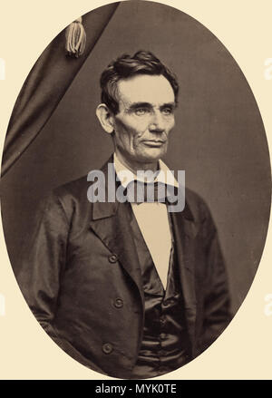 . French : Photo d'Abraham Lincoln par Roderick M. Cole, Peoria, Illinois . Anglais : le 3 juillet 1905, R.M. Cole a écrit au juge McCulloch, sur des fondateurs de la Bibliothèque historique de l'Illinois : '...la photo que vous avez d'Abraham Lincoln est une copie d'un daguerréotype, que j'ai faite dans ma galerie dans cette ville [Peoria] au cours de la campagne de Lincoln et Douglas. Je l'ai invité à ma galerie pour me donner une séance... et quand j'avais mon assiette prête, il m'a dit : "Je ne vois pas pourquoi tous les artistes que vous voulez une photo de moi, si c'est parce que je suis l'homme homeliest dans l'état de l'Illinois.'' Lincoln aimé l'im Banque D'Images