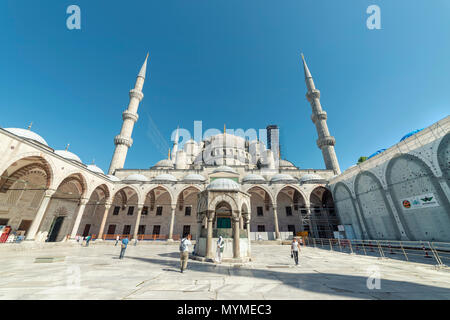L'extérieur de la mosquée Sultan Ahmet, Istanbul, Turquie Banque D'Images