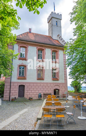 Restaurant populaire destination sur Veitsburg Ravensburg à Castle Hill, Baden-Wurttemberg, Allemagne. Banque D'Images