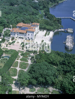 1992 HISTORIQUE AÉRIEN VILLA VIZCAYA MUSEUM JARDINS COCONUT GROVE BISCAYNE BAY MIAMI FLORIDA ÉTATS-UNIS Banque D'Images