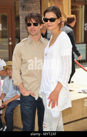 Katie Holmes et Tom Cruise - Cameron Diaz honorée avec une étoile sur le Hollywood Walk of Fame à Los Angeles. HolmesKatie 11 CruiseTom événement dans la vie d'Hollywood, Californie - Red Carpet Event, USA, Cinéma, Célébrités, photographie, Bestof, Arts, Culture et divertissement, Célébrités, Mode de vie meilleure, Hollywood, événement dans la vie d'Hollywood, Californie - Tapis rouge et en coulisses, musique, célébrités, Topix en couple, en famille (mari et femme) et les enfants - les enfants, frères et sœurs, tsuni@Gamma-USA.com Tsuni enquête de crédit / USA, 2006 à 2009 Banque D'Images