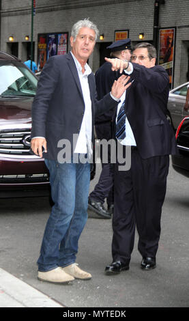 ***PHOTO*** Anthony Bourdain morts de suicide apparent le 11 juin 2012 : Anthony Bourdain au Late Show with David Letterman à New York City. © RW/MediaPunch Inc. Banque D'Images