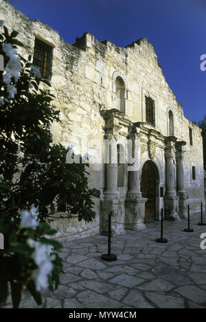 Historique 1992 ALAMO MISSION SAN ANTONIO DE VALERO ALAMO PLAZA CENTRE-VILLE DE SAN ANTONIO, TEXAS USA Banque D'Images