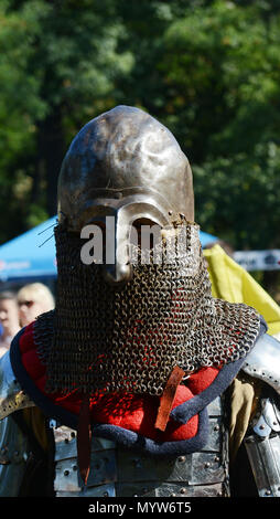 Au cours du tournoi de combat chevalier Odessa festival international de la culture médiévale. Banque D'Images