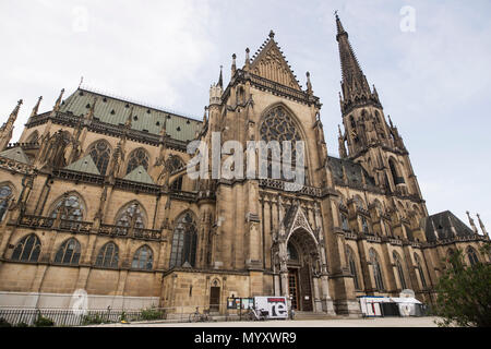 La nouvelle cathédrale Mariendom () à Linz, Autriche. Banque D'Images