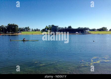 Castlereagh Rd, Castlereagh NSW, Australie. Feb 13, 2016. Sydney International Regatta Centre (construit pour les Jeux Olympiques de 2000) est l'hôte de la Nouvelle Galles du Sud les Championnats d'aviron. /StockimoNews mjmediabox : Crédit/Alamy Live News Banque D'Images