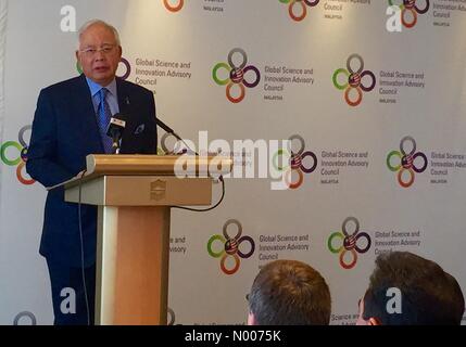 Le Shard, London Bridge, London, UK. 17 mai, 2016. La rt l'honorable Dato' Sri Najib Razak, Premier Ministre de la Malaisie prononce son discours d'ouverture à la science mondiale et de l'innovation Conseil consultatif (GSIAC) Série de conférences de marque à l'Écharde de Londres. Credit : Rosli Othman/StockimoNews/Alamy Live News Banque D'Images