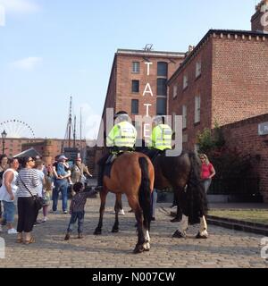 Liverpool, Merseyside, Royaume-Uni. 04 Juin, 2016. Canada à l'Albert Dock pour la Mersey River International Festival. Soirée ensoleillée 4 juin 2016. Credit : nedward53/StockimoNews/Alamy Live News Banque D'Images