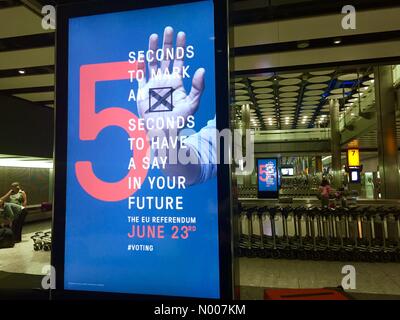 La borne 5, Longford, London, Greater London, UK. 21 Juin, 2016. Rappel pour le référendum de l'UE le 23 juin à Londres Heathrow Crédit : Walter Pietsch/StockimoNews/Alamy Live News Banque D'Images