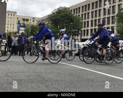 Washington DC, USA. 12 mai, 2017. L'unité de police Tour, Washington, DC, 12 mai 2017 Crédit : deux ponts Photographie / StockimoNews/Alamy Live News Banque D'Images