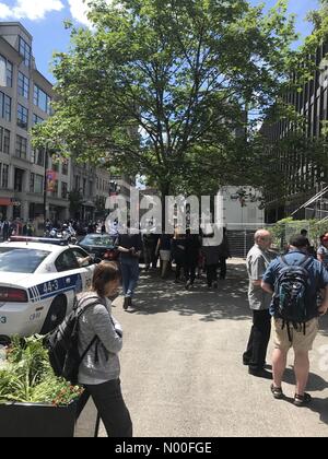 Montréal, Canada. 27 Juin, 2017. Palais de justice d'évacuation Montréal 27-06-2017 12:00 Credit : hmz/StockimoNews/Alamy Live News Banque D'Images