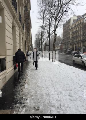 Paris, France. 09Th Feb 2018. Paris jouit de plus de neige, 15 cm prévisions. Paris, 9 février 2018/StockimoNews RichFearon : Crédit/Alamy Live News Banque D'Images