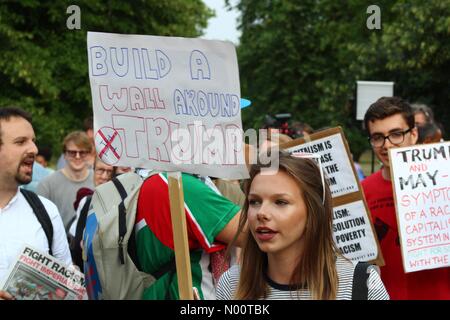 Londres, Royaume-Uni. 12 juillet 2018. Le président américain, l'atout de Donald visite le Royaume-Uni, Londres. Les coulisses de Regents Park en tant que président Trump visite le Royaume-Uni, et reste à la résidence de l'ambassadeur US à Winfield House. Credit : Ollie Cole/StockimoNews/Alamy Live News Banque D'Images