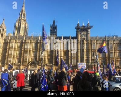 Londres, Royaume-Uni. 8Th Feb 2019. Vote du peuple rassemblement à la place du Parlement pour coïncider avec la Chambre des communes Brexit Débat et vote d'aujourd'hui. Credit : Aztec Images/StockimoNews/Alamy Live News Banque D'Images