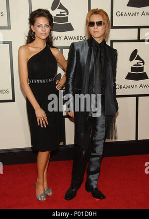 Yoshiki arriver au 50e Grammy Award au Staples Center de Los Angeles. toute la longueur de l'œil contactYoshiki 36 sourire événement dans la vie d'Hollywood, Californie - Red Carpet Event, USA, Cinéma, Célébrités, photographie, Bestof, Arts, Culture et divertissement, Célébrités, Mode de vie meilleure, Hollywood, événement dans la vie d'Hollywood, Californie - Tapis rouge et en coulisses, musique, célébrités, Topix en couple, en famille (mari et femme) et les enfants - les enfants, frères et sœurs, tsuni@Gamma-USA.com Tsuni enquête de crédit / USA, 2006 à 2009 Banque D'Images