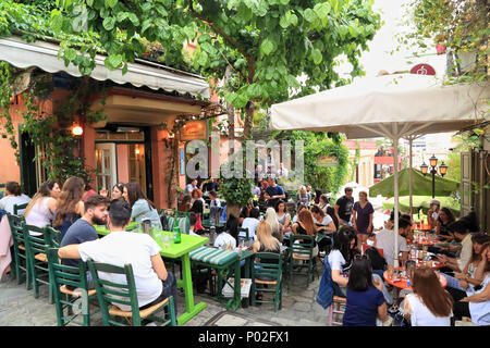 Bars restaurants à Plaka, Athènes : Escaliers Anafiotika Cafe Banque D'Images