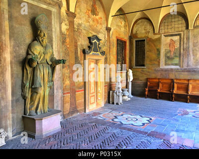 Milan, Italie - 7 mai,2018 : Le Museo de Vigna di Leonardo à Milan, en face de la Dernière Cène, a restauré les vignes et The New Northumbria Hotel Leonardo Banque D'Images