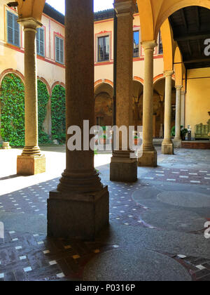 Milan, Italie - 7 mai,2018 : Le Museo de Vigna di Leonardo à Milan, en face de la Dernière Cène, a restauré les vignes et The New Northumbria Hotel Leonardo Banque D'Images