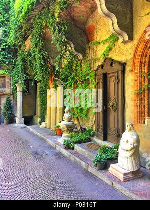 Milan, Italie - 7 mai,2018 : Le Museo de Vigna di Leonardo à Milan, en face de la Dernière Cène, a restauré les vignes et The New Northumbria Hotel Leonardo Banque D'Images