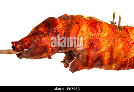 Barbecue de porc montrant un paysage de cochon de lait rôti à la broche isolées en blanc retour Banque D'Images