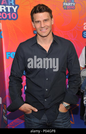 David Boreanaz FOX tca Summer Party sur la jetée de Santa Monica à Los Angeles.DavidBoreanaz 05 Red Carpet Event, Vertical, USA, Cinéma, Célébrités, photographie, Bestof, Arts, Culture et divertissement, Célébrités Topix fashion / Vertical, Best of, événement dans la vie d'Hollywood, Californie - Tapis rouge et en backstage, USA, Cinéma, Célébrités, cinéma, télévision, Célébrités célébrités musique, photographie, Arts et culture, Bestof, divertissement, Topix, vertical, une seule personne, à partir de l'année 2010, enquête tsuni@Gamma-USA.com - trois quarts Banque D'Images