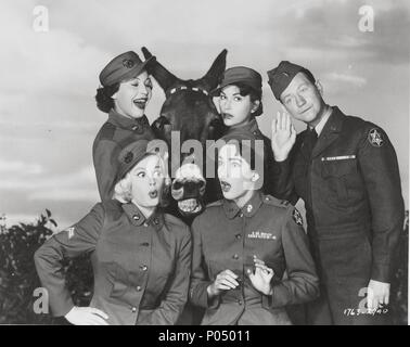 Titre original : FRANCIS REJOINT LE WAC. Titre en anglais : FRANCIS REJOINT LE WAC. Directeur de film : ARTHUR LUBIN. Année : 1954. Stars : Donald O'CONNOR ; JULIE ADAMS. Credit : UNIVERSAL PICTURES / Album Banque D'Images