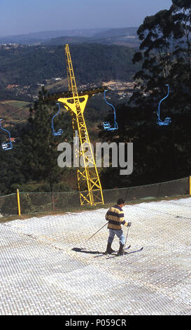 Personne, piste de ski, Sao Roque, Sao Paulo, Brésil Banque D'Images