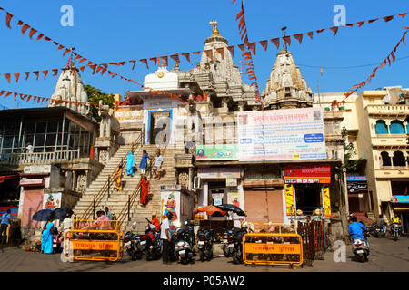 Udaipur, Inde - le 14 août 2016 : l'escalier d'escalade consacré Shri Jagdish Temple. C'est un grand temple Jain situé au milieu d'Udaipur près de Banque D'Images