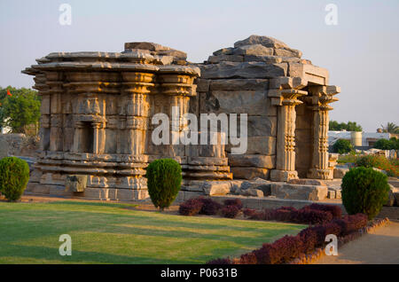 L'Mahadeva Temple construit vers 1112, ce Itagi, Karnataka Banque D'Images