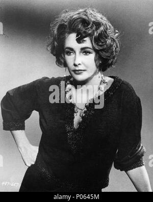 Titre original : QUI A PEUR DE VIRGINIA WOOLF ?. Titre en anglais : QUI A PEUR DE VIRGINIA WOOLF ?. Directeur de film : Mike Nichols. Année : 1966. Stars : ELIZABETH TAYLOR. Credit : Warner Brothers / Album Banque D'Images