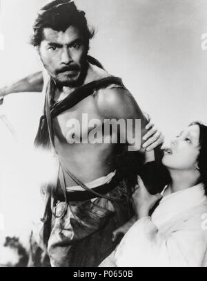 Titre original : RASHOMON. Titre en anglais : RASHOMON. Directeur de film : Akira KUROSAWA. Année : 1950. Stars : TOSHIRO MIFUNE. Credit : FILMS DAIEI / Album Banque D'Images