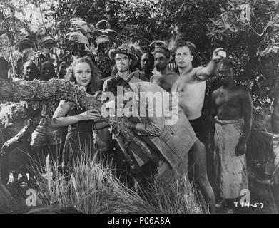 Titre original : TARZAN'S SAVAGE FURY. Titre en anglais : TARZAN'S SAVAGE FURY. Directeur : CY ENDFIELD Film. Année : 1952. Stars : LEX BARKER ; DOROTHY HART. Credit : RKO / Album Banque D'Images